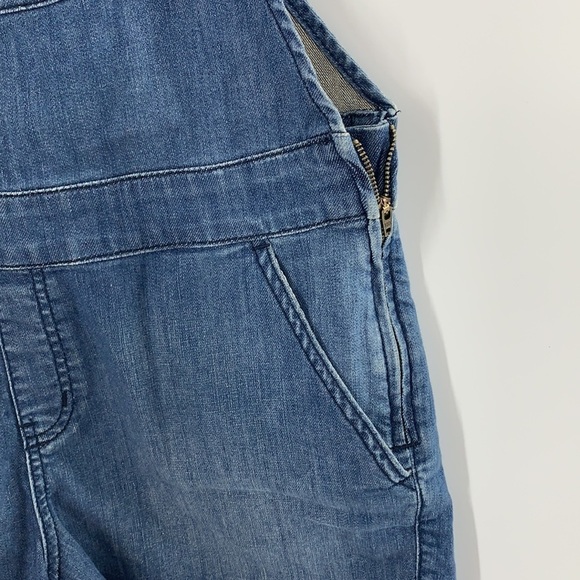 BDG URBAN OUTFITTERS OVERALL FRAY SHORTS SIZE 32 DENIM - Picture 5 of 5